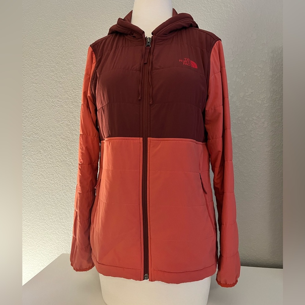 North Face Women’s Mountain Sweatshirt-size medium- gently worn